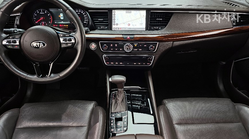 2017 - kia k7