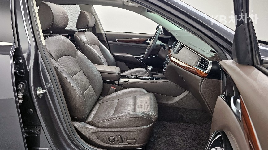 2017 - kia k7