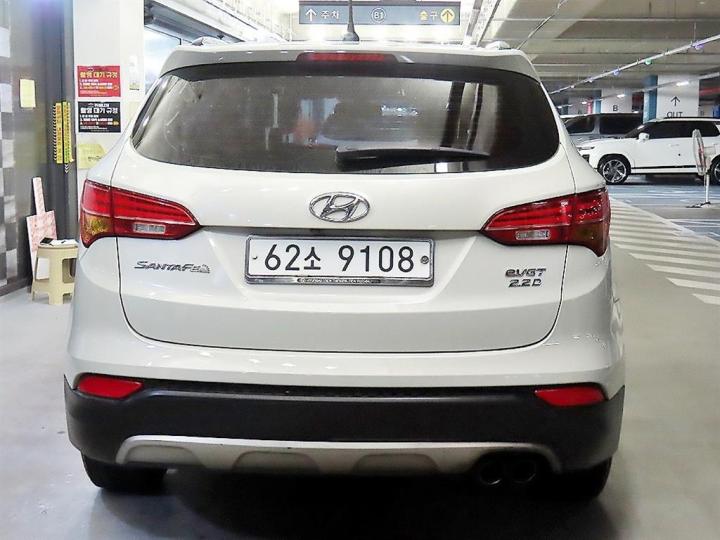 Hyundai Santa Fe DM R2.2 2WD EXCLUSIVE Base Type 6