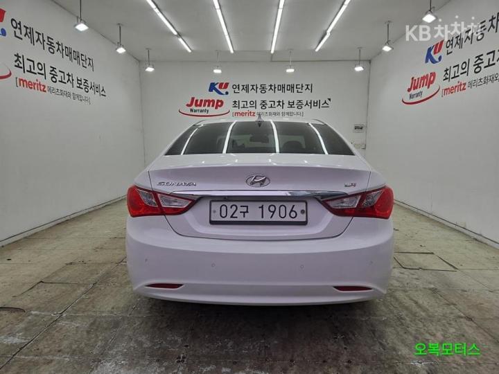 Hyundai Sonata The LPI Modern 5