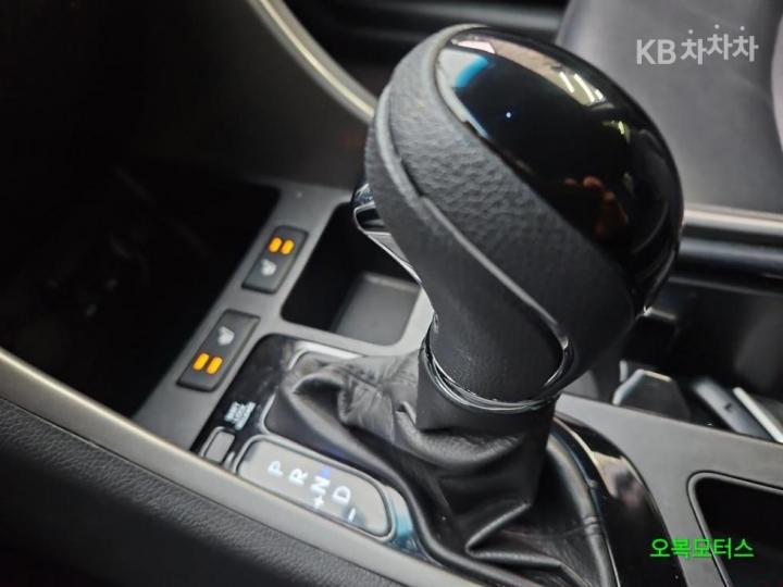 Hyundai Sonata The LPI Modern 9