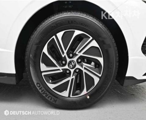 Hyundai Sonata The Edge Hybrid DN8 2.0 HEV S 6