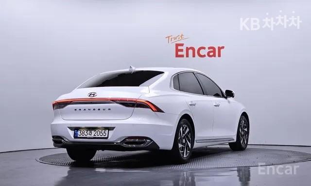 Hyundai Grandeur Hybrid 2.4 LeBlanc 3