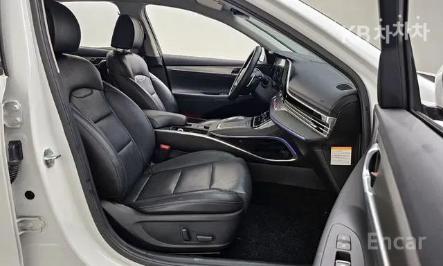 Hyundai Grandeur Hybrid 2.4 LeBlanc 8