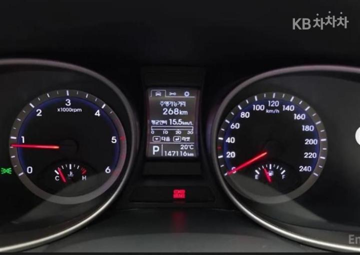 Hyundai Santa Fe DM R2.0 2WD MODERN 7