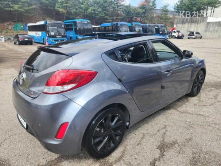 Hyundai Veloster 1.6 PYL 5