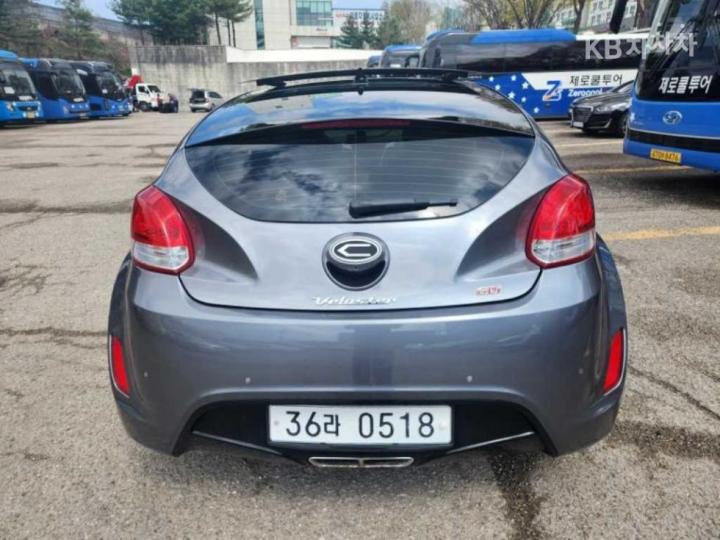 Hyundai Veloster 1.6 PYL 4