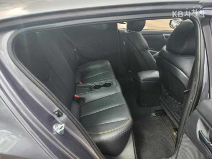 Hyundai Veloster 1.6 PYL 9