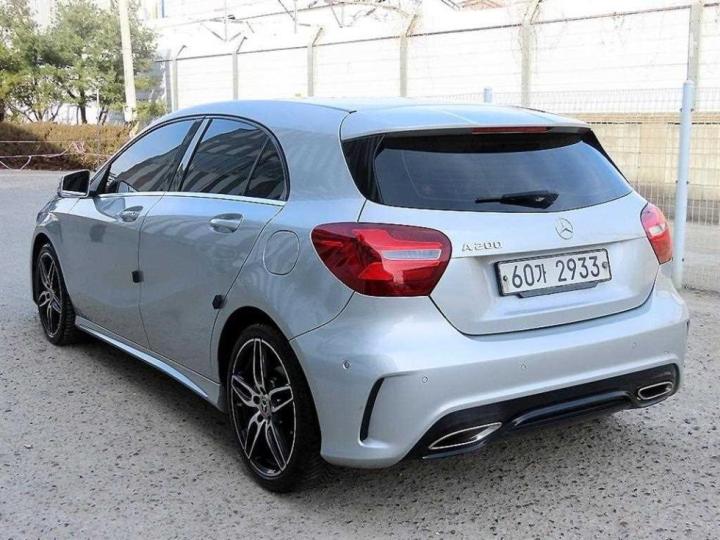 Mercedes-Benz A-Class A200 W176 4