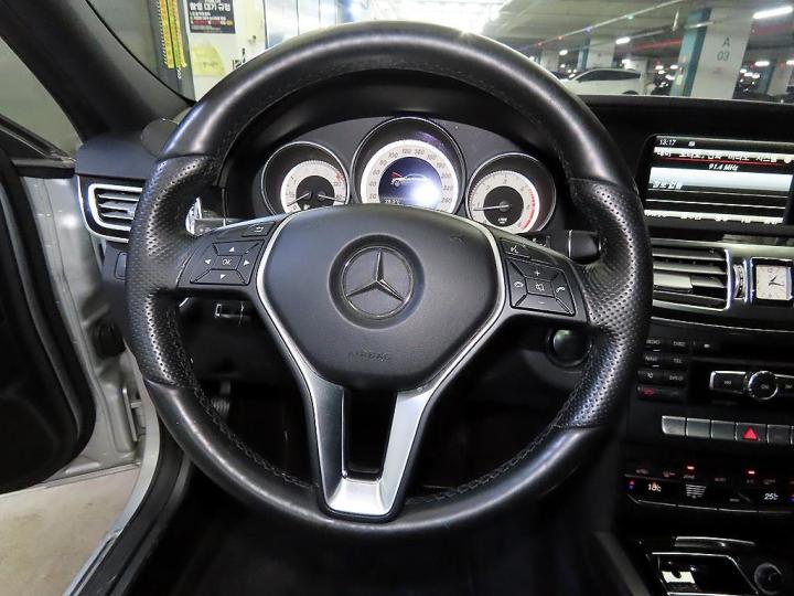 Mercedes-Benz E-Class New E250 CDI BlueTEC 4 Matic BlueTEC Avantgarde W212 9