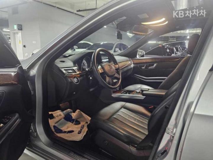 Mercedes-Benz E-Class New E300 Avantgarde W212 2009-2013 10