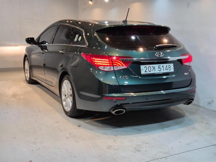 Hyundai i40 1.7 VGT MODERN 5