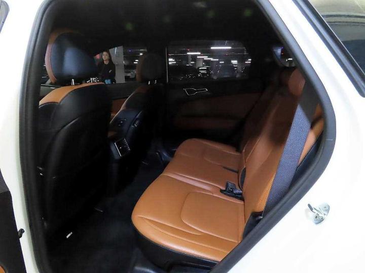 Kia Sportage The G1.6 T-GDI 2WD Noblesse 8