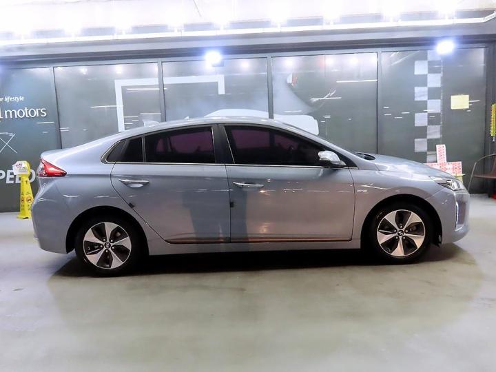 Hyundai IONIQ Electric Q 4