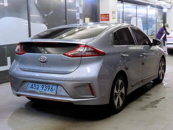 Hyundai IONIQ Electric Q 5