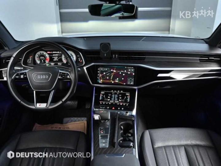 Audi A6 C8 45 TFSI Quattro Premium 8