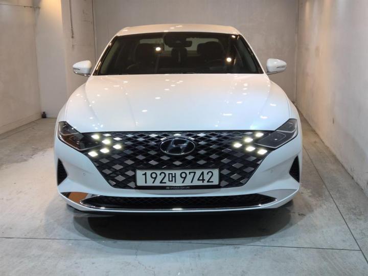 Hyundai Grandeur 2.5 Premium Choice 2
