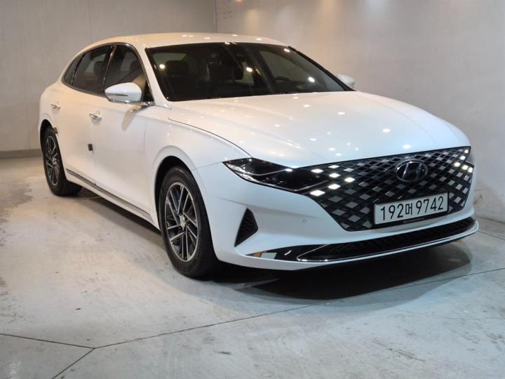 Hyundai Grandeur 2.5 Premium Choice 3