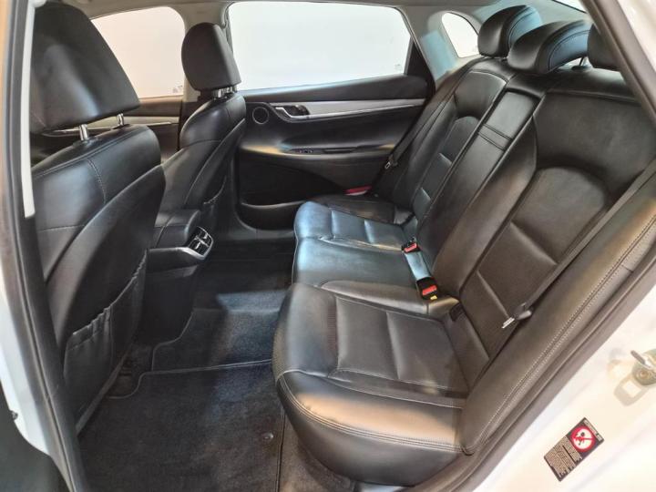 Hyundai Grandeur 2.5 Premium Choice 6