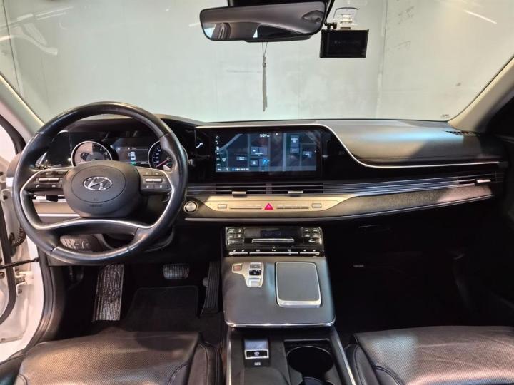 Hyundai Grandeur 2.5 Premium Choice 8