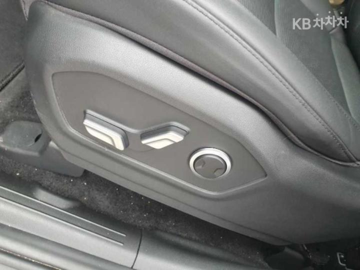 Hyundai Santa Fe The MX5 Gasoline 2.5T 2WD Exclusive 8