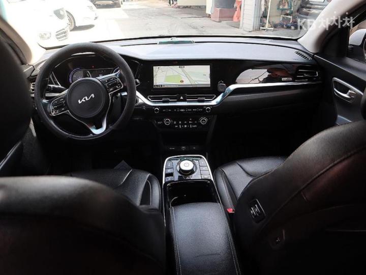 Kia Niro Plus EV Taxi The Essential Light 6