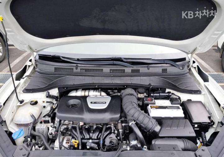 Hyundai Kona 1.6 Turbo Modern Pop 8