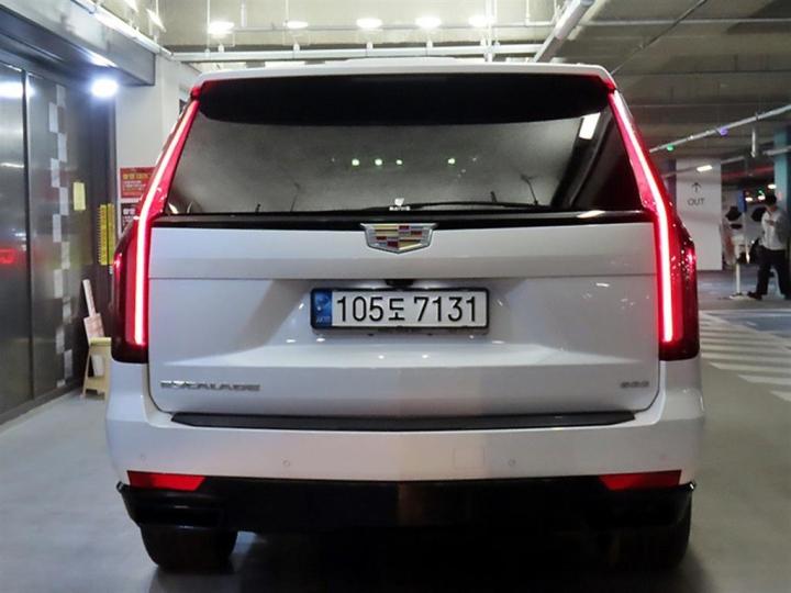 Cadillac Escalade 6.2 V8 Sport Platinum 6