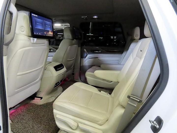 Cadillac Escalade 6.2 V8 Sport Platinum 8