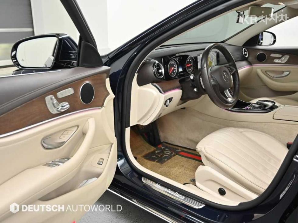Mercedes-Benz E-klasse — miniaturë 11