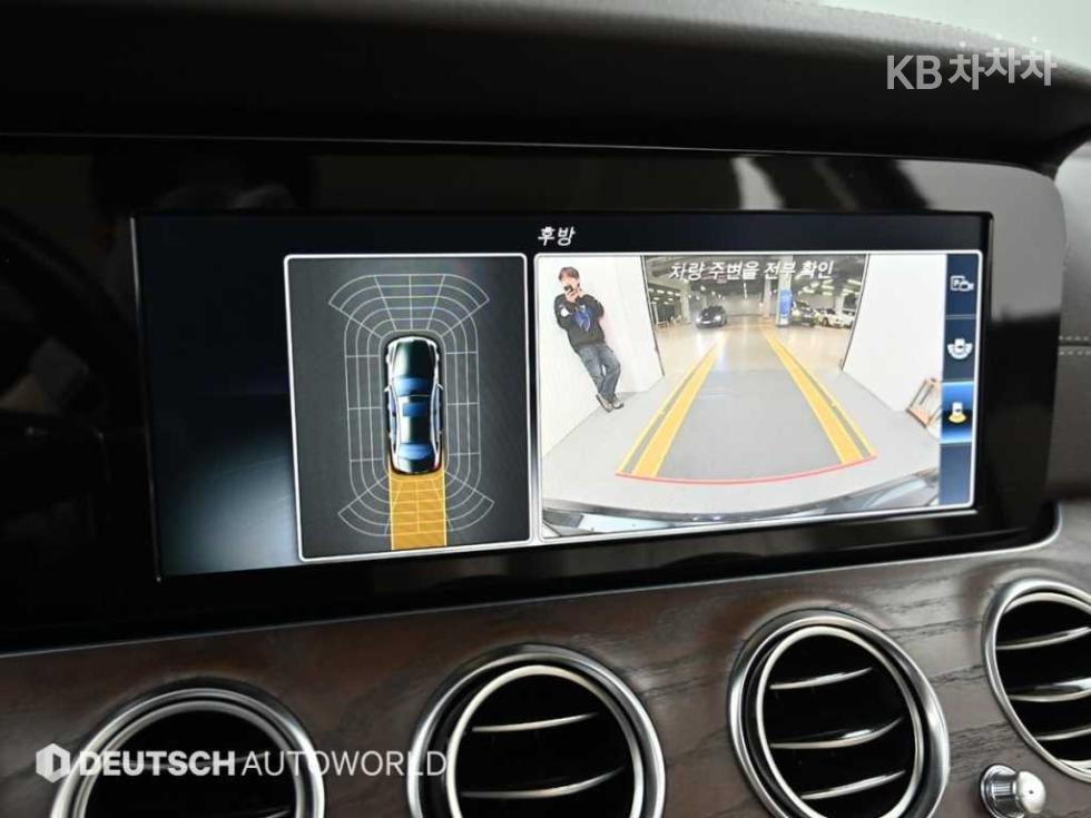Mercedes-Benz E-klasse — miniaturë 15