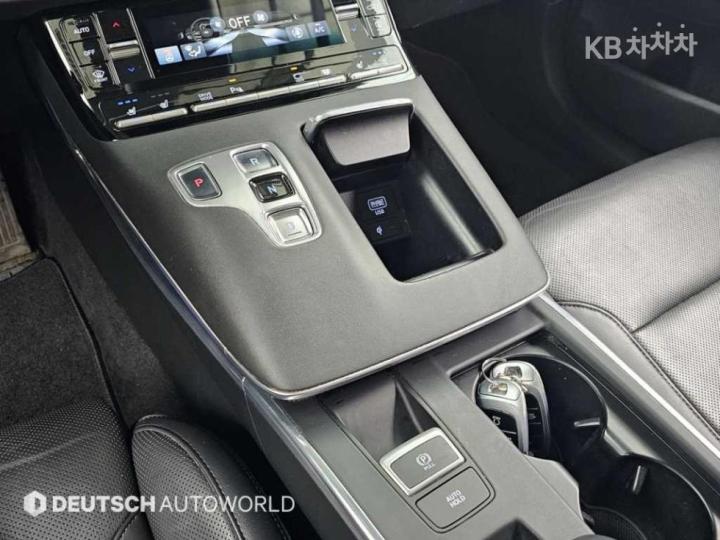 Hyundai Grandeur 2.5 Exclusive 10