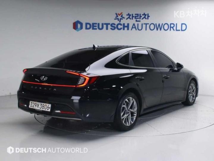 Hyundai Sonata DN8 2.0 Premium Family 3