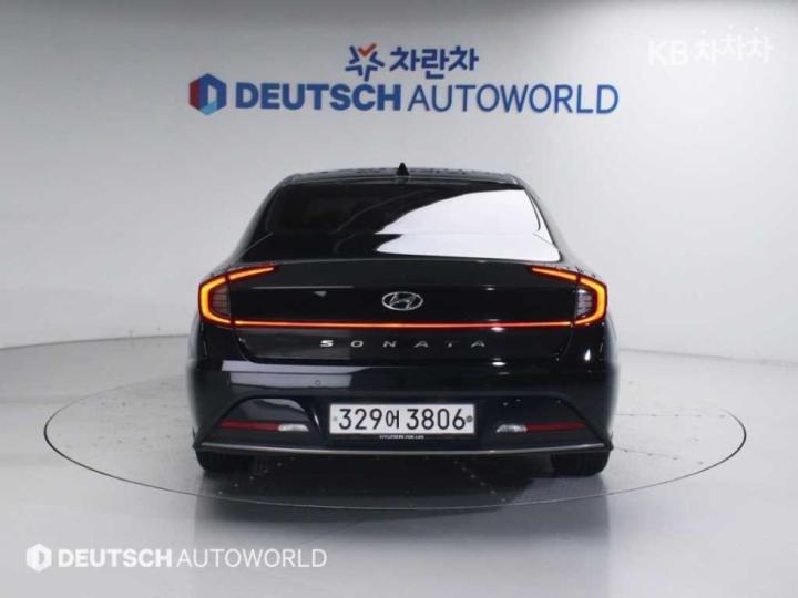 Hyundai Sonata DN8 2.0 Premium Family 5