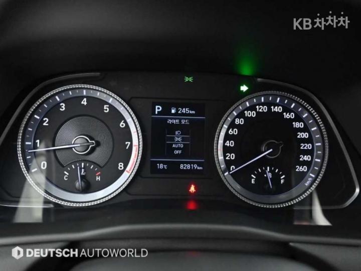 Hyundai Sonata DN8 2.0 Premium Family 9