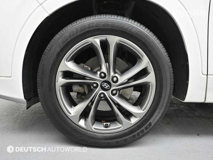 Hyundai Santa Fe TM Gasoline 2.0T 2WD Inspiration 6