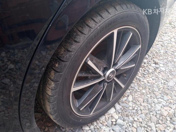 Hyundai Grandeur 3.3 Premium Choice 9