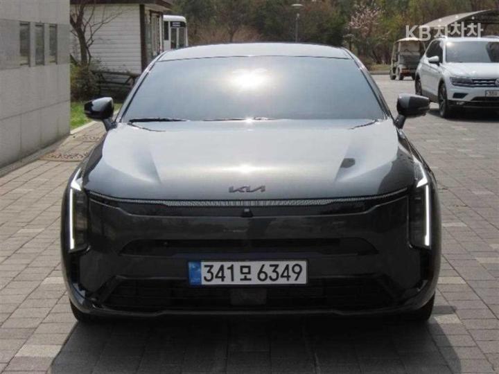 Kia K8 2.5 Gasoline Signature