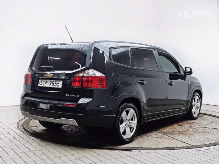 Chevrolet Orlando LT Premium 5