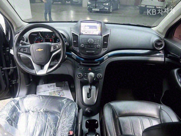 Chevrolet Orlando LT Premium 8