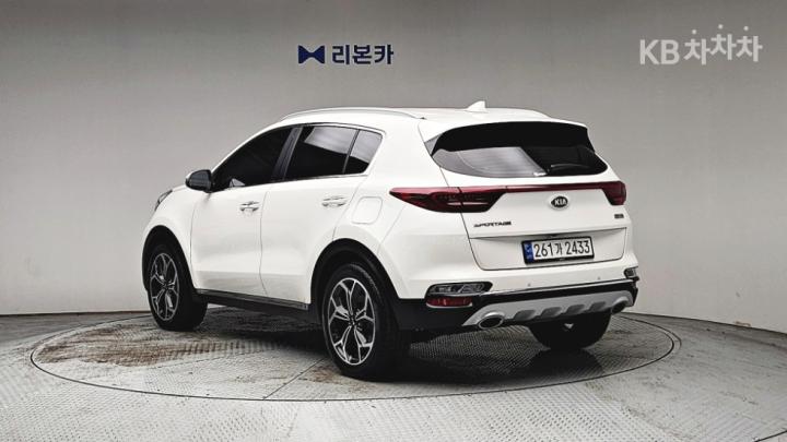 Kia Sportage The Bold 2.0 Diesel 2WD Prestige 7