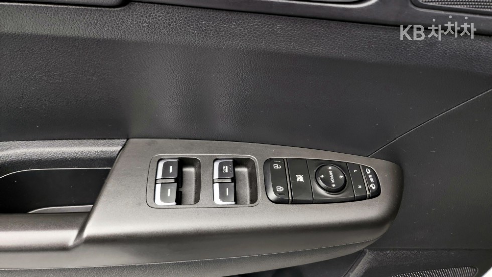 2020 - kia sportage
