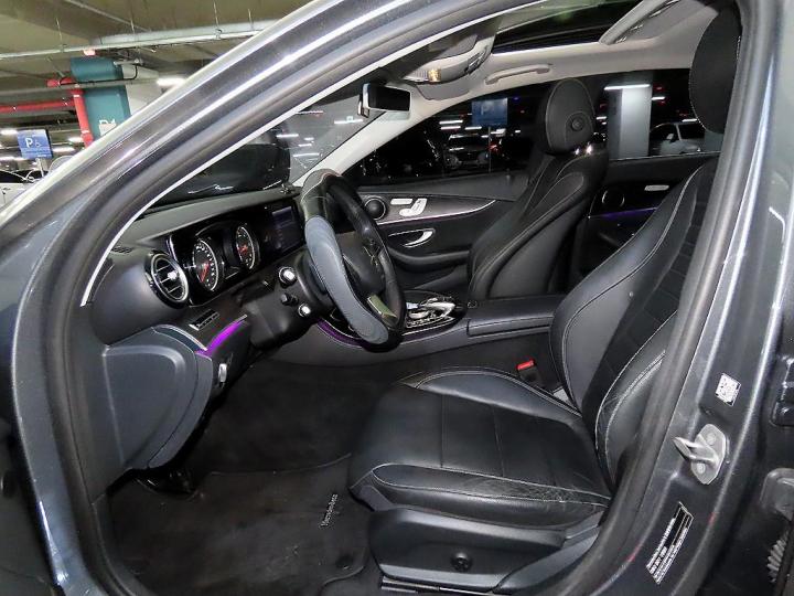 Mercedes-Benz E-Class W213 E220d Avantgarde 7