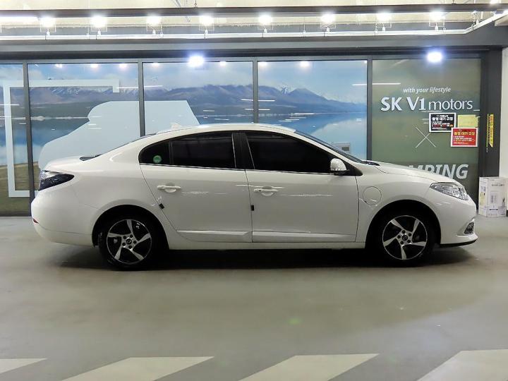 Renault SM3 Z.E. RE 4