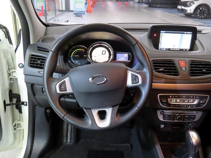 Renault SM3 Z.E. RE 9