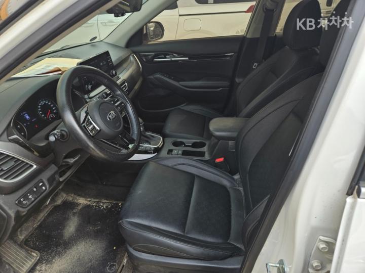 Kia Seltos 1.6 Diesel 2WD Noblesse 6