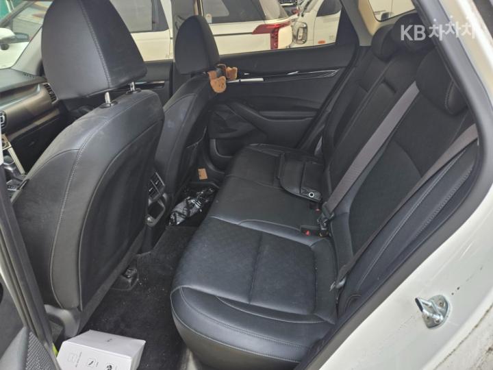 Kia Seltos 1.6 Diesel 2WD Noblesse 7