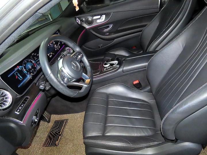 Mercedes-Benz E-Class W213 E220d COUPE 7