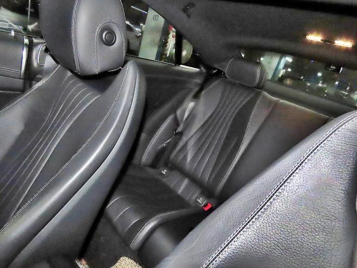 Mercedes-Benz E-Class W213 E220d COUPE 8