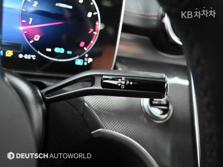 Mercedes-Benz C-Class W206 C300 AMG Line 10